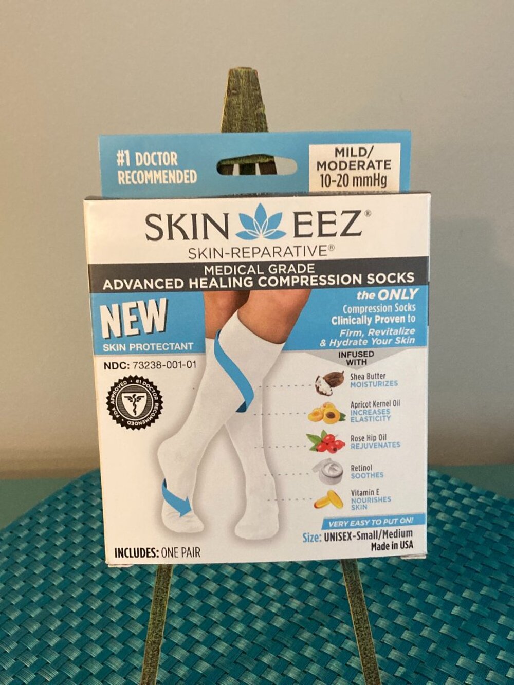 NIB Skin Eez Compression Socks Unisex Small/Medium